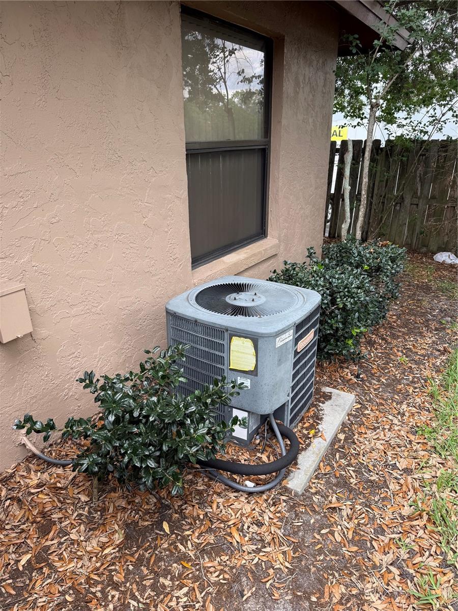 TOWNHOMES WINTER GARDEN - Residential