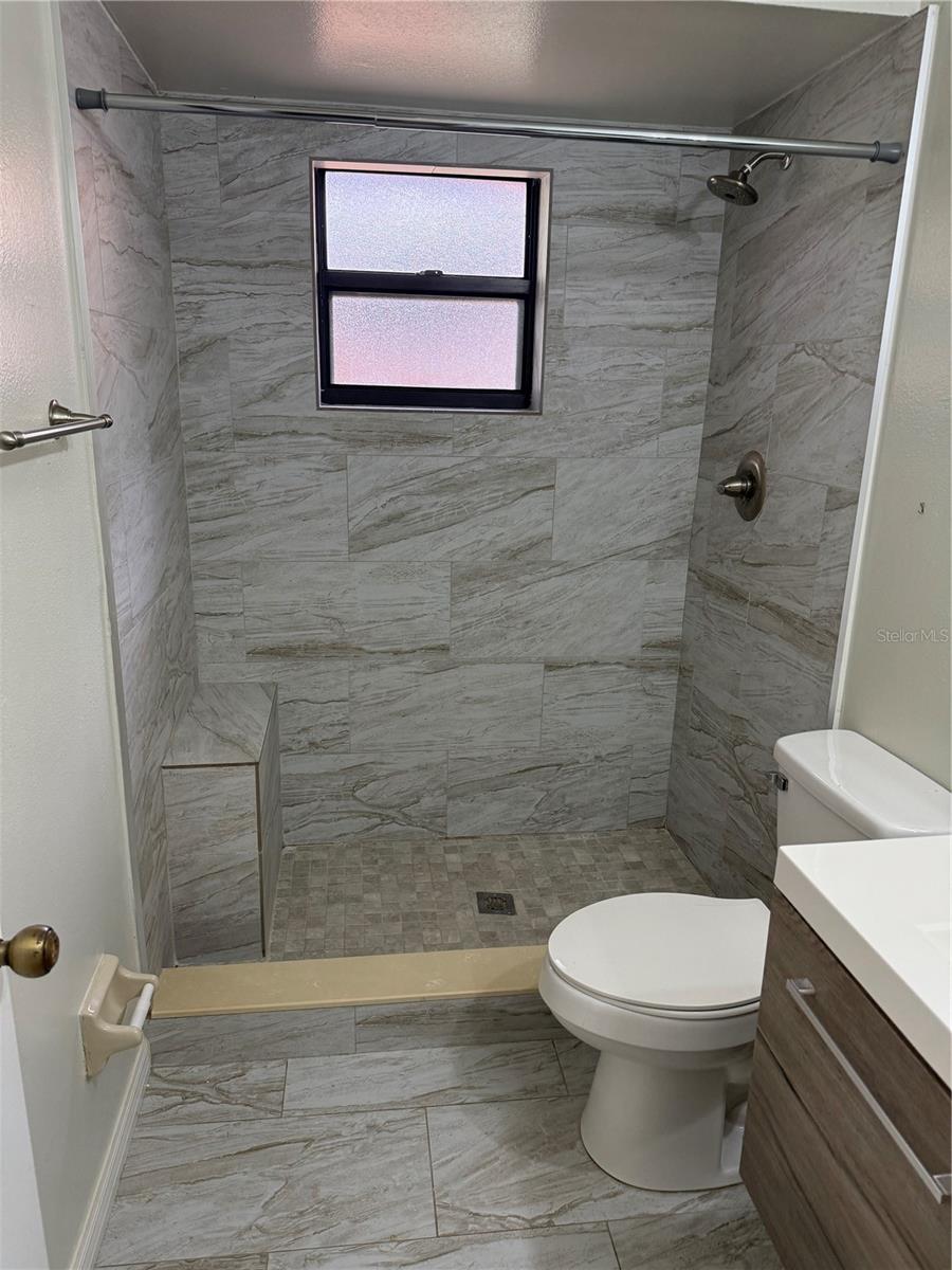 TOWNHOMES WINTER GARDEN - Residential