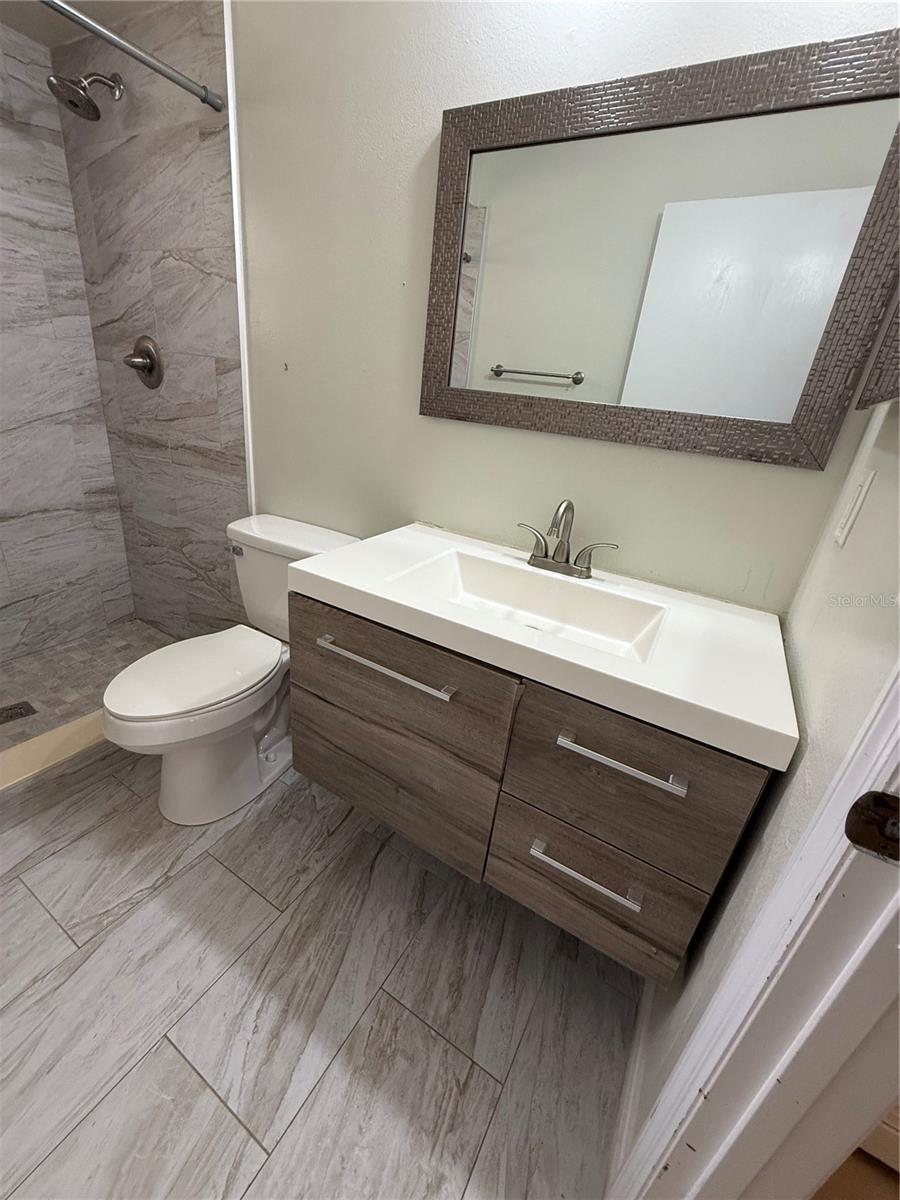 TOWNHOMES WINTER GARDEN - Residential
