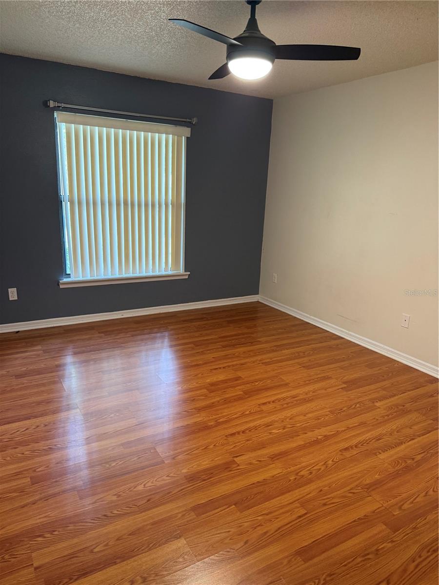 TOWNHOMES WINTER GARDEN - Residential