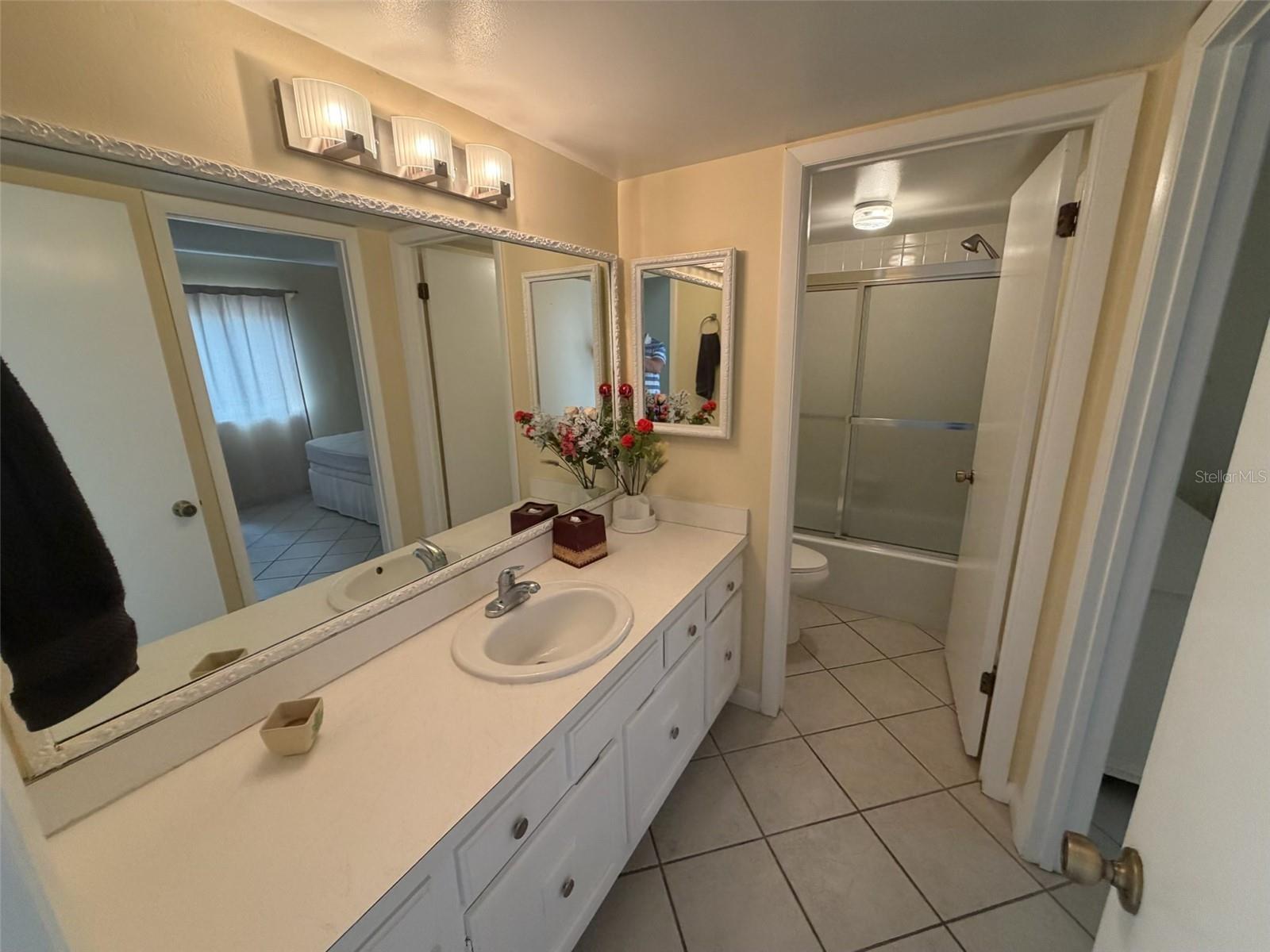 CYPRESS WOODS CONDO - Residential Lease
