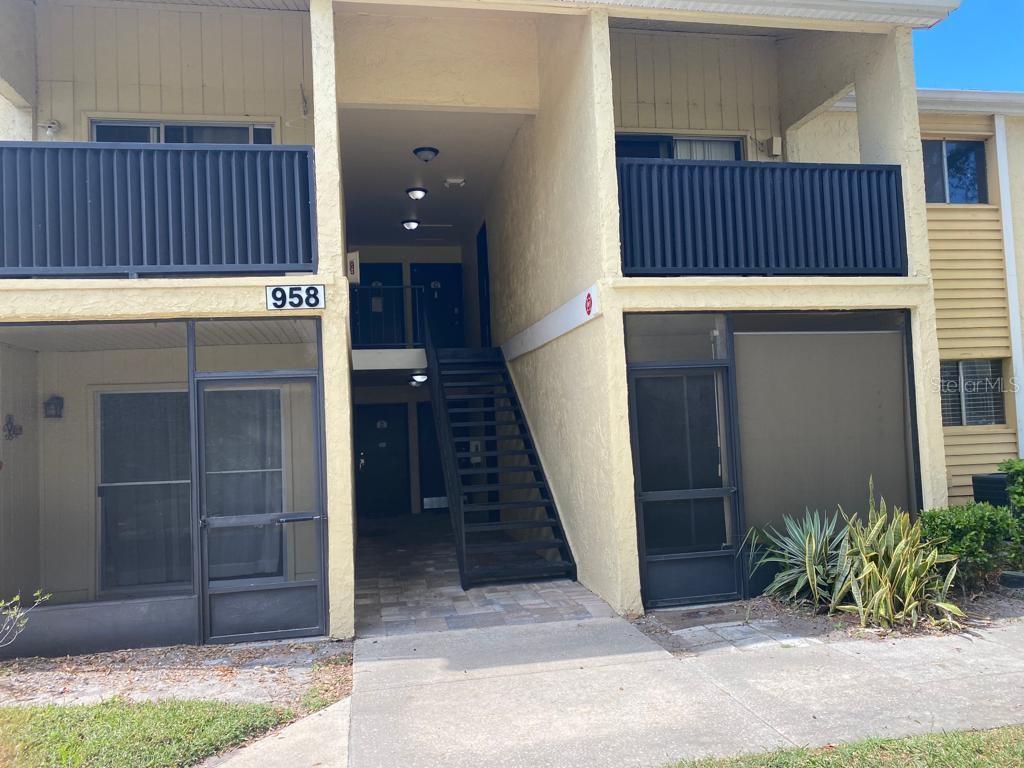 Welcome home! Ready to move in 1 bed/1 bath condo at Destiny Springs Condo, Great location, with a 7-Eleven next door . This unit is located on the rear end of the community, across from the pool and with a beautiful view of Lake Destiny. The community offers 2 pools, tennis courts, club house, onsite laundry facilities and lake access. Close to bus line, shopping, restaurants, I-4 and 436. 5 minutes Altamonte Mall and Uptown Altamonte.