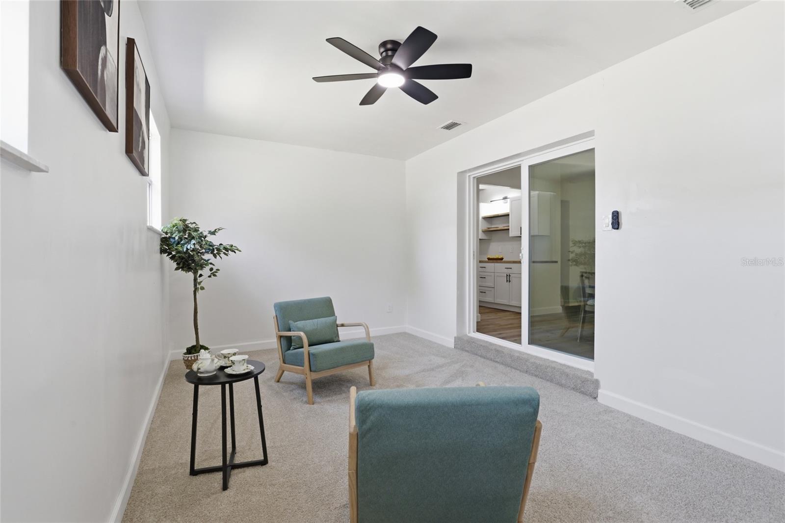 HIGHLAND COURT MANOR - Residential