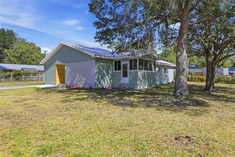 Photo of 1214 NE 28th Avenue, Gainesville, FL 32609 (MLS # GC539809)
