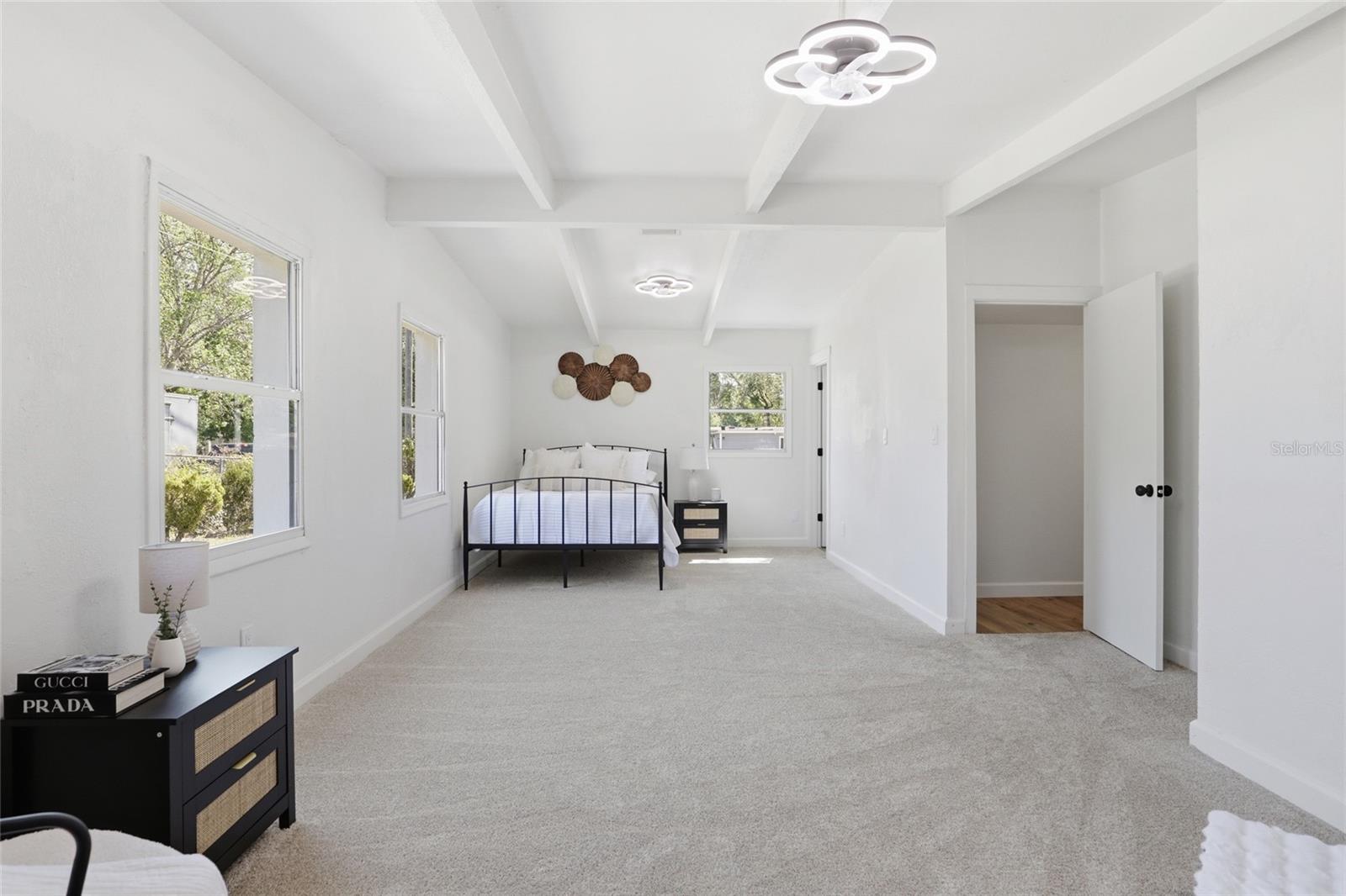 HIGHLAND COURT MANOR - Residential