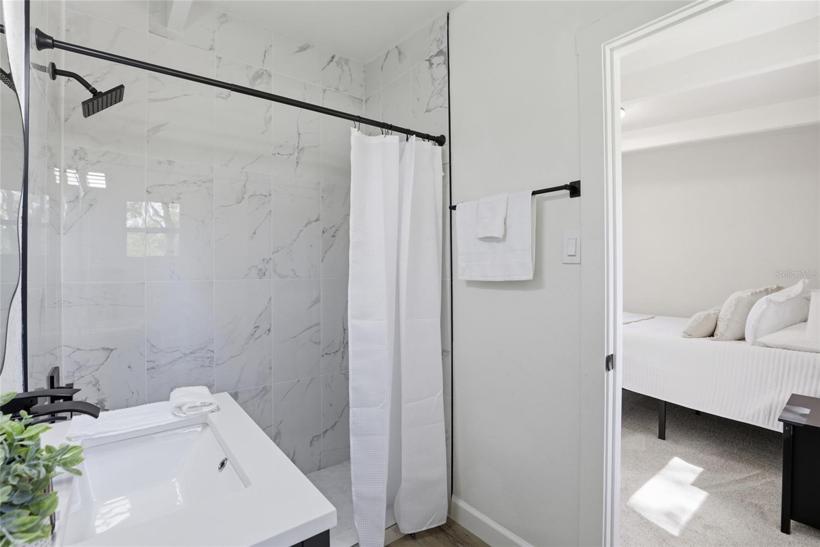 HIGHLAND COURT MANOR - Residential