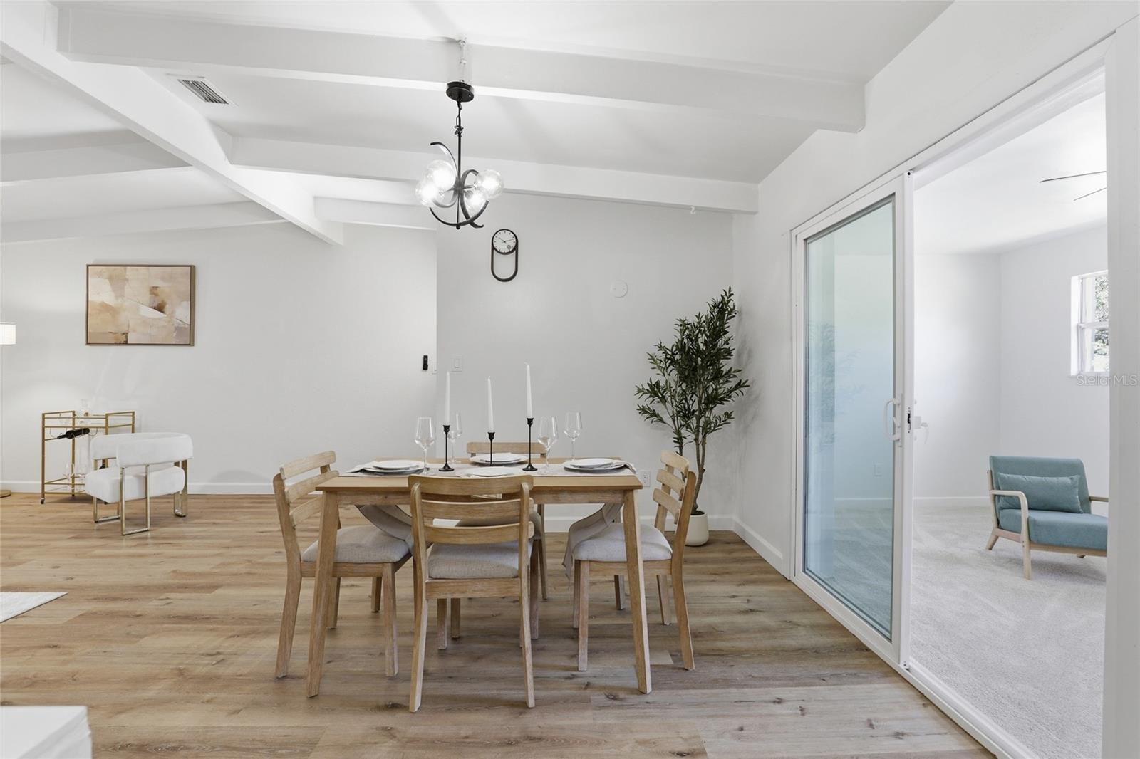 HIGHLAND COURT MANOR - Residential