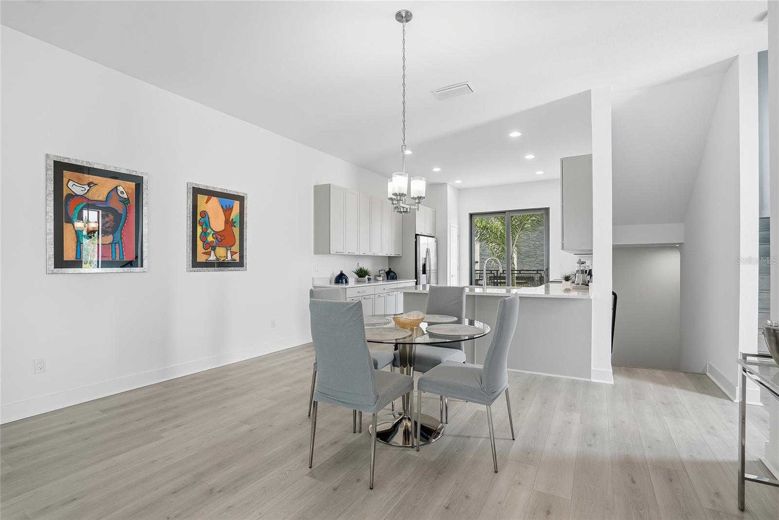 SOUTH WESTSHORE TWNHMS - Residential Lease