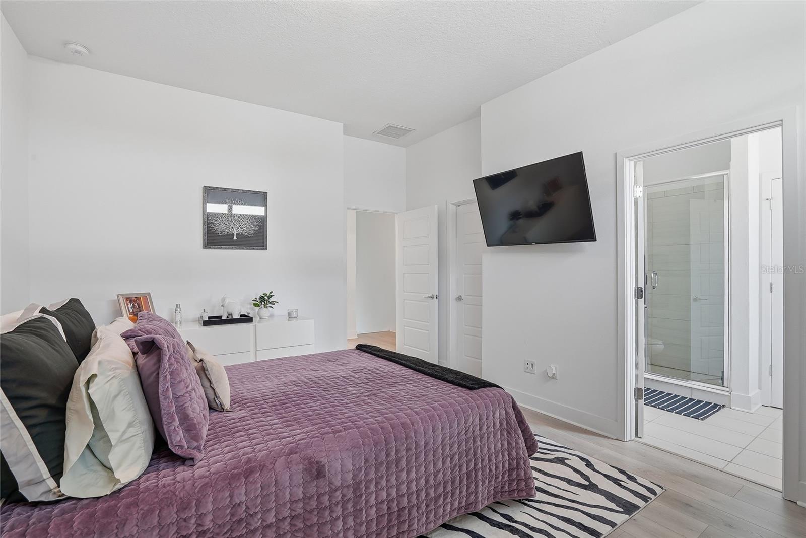 SOUTH WESTSHORE TWNHMS - Residential Lease