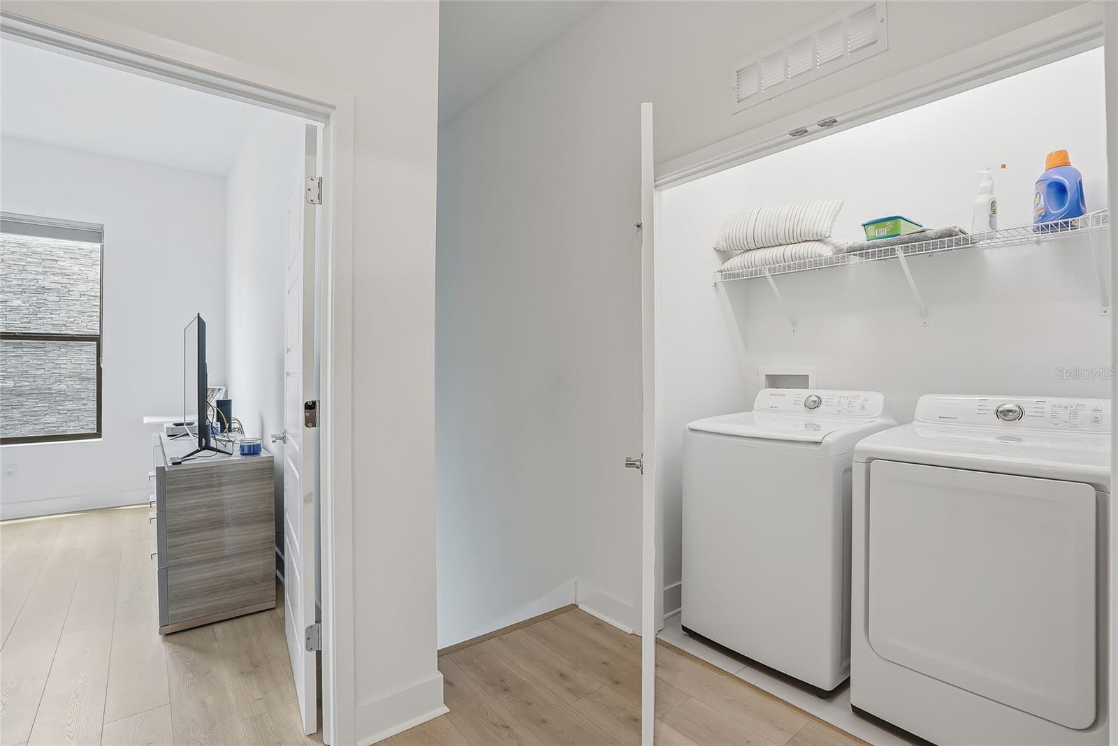 SOUTH WESTSHORE TWNHMS - Residential Lease