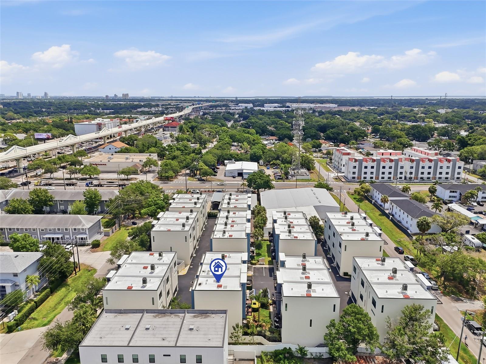 SOUTH WESTSHORE TWNHMS - Residential Lease