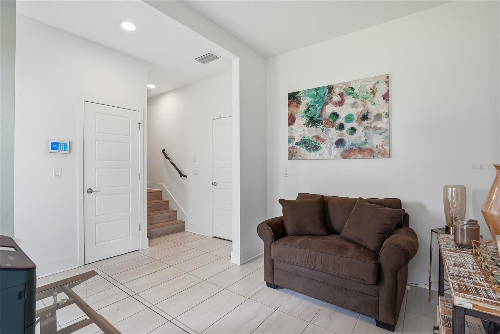 SOUTH WESTSHORE TWNHMS - Residential Lease