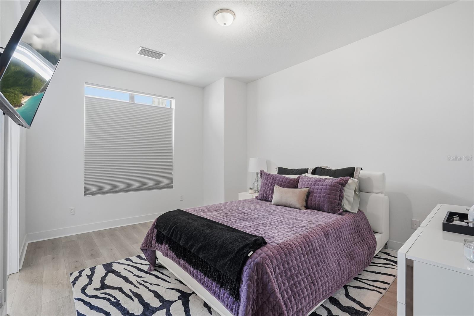 SOUTH WESTSHORE TWNHMS - Residential Lease