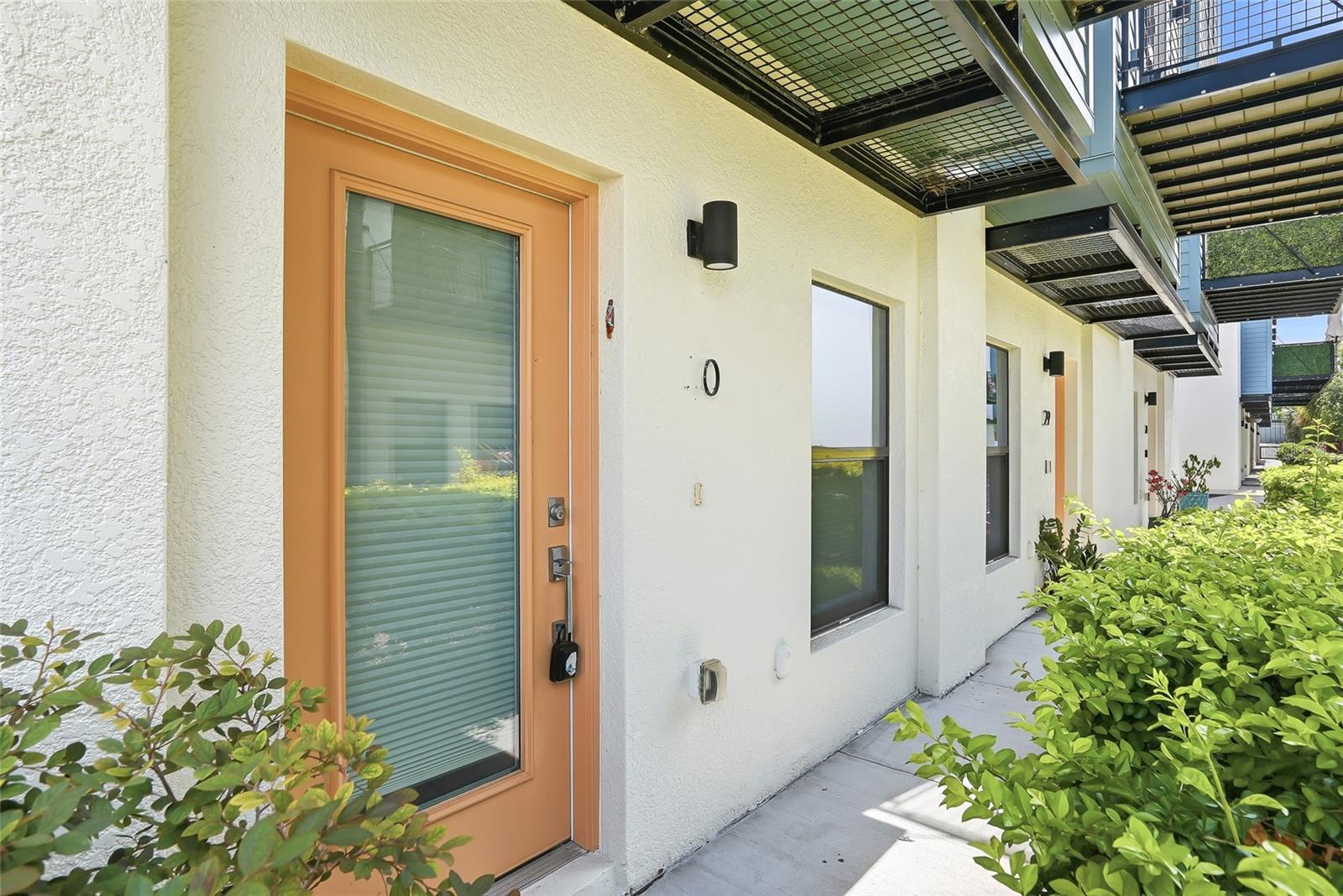 SOUTH WESTSHORE TWNHMS - Residential Lease