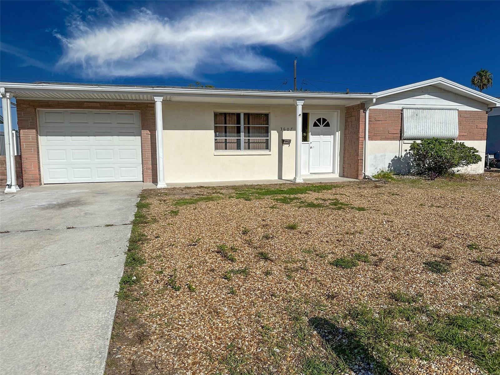 COLONIAL MANOR - Residential Lease