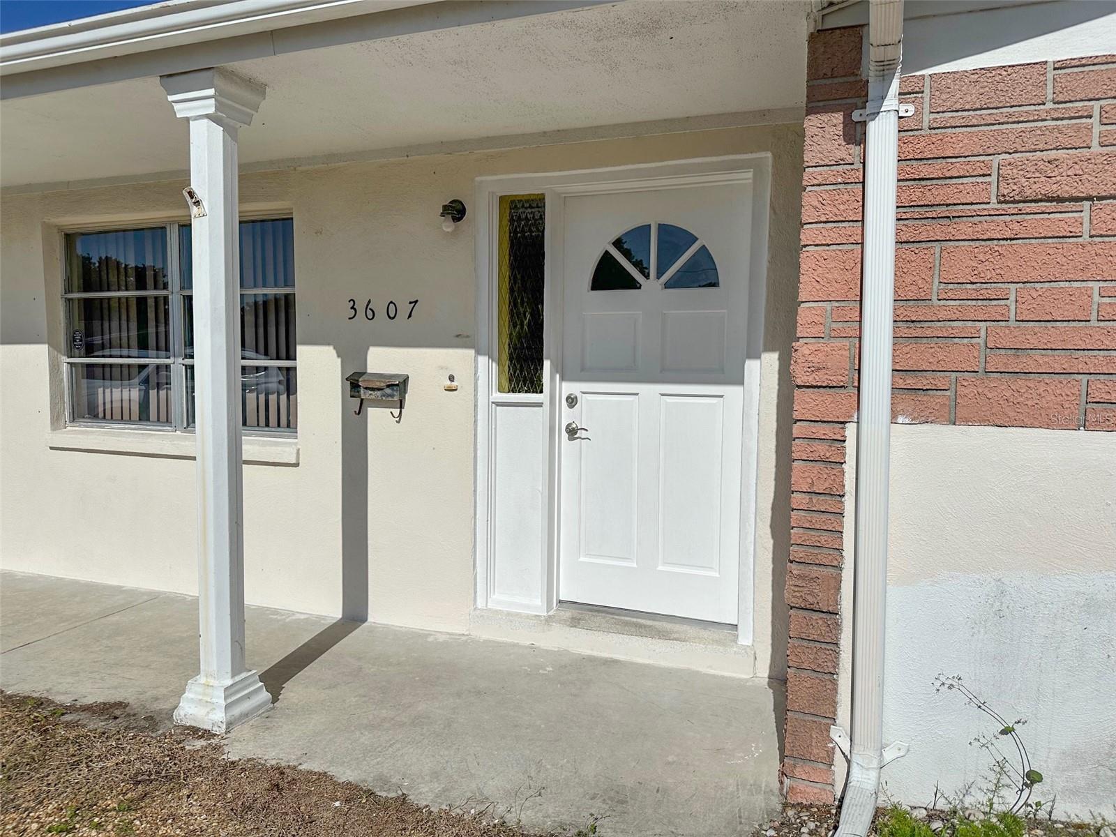 COLONIAL MANOR - Residential Lease