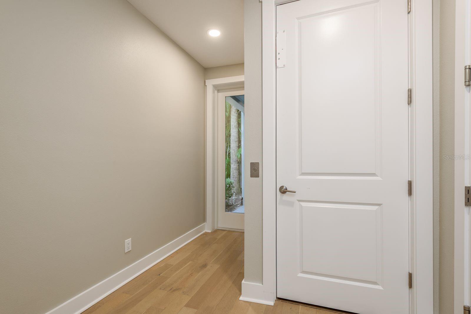 OAK BEND TWNHMS - Residential