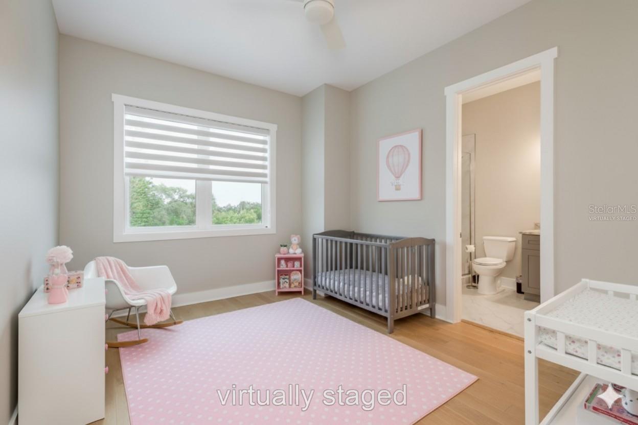 OAK BEND TWNHMS - Residential