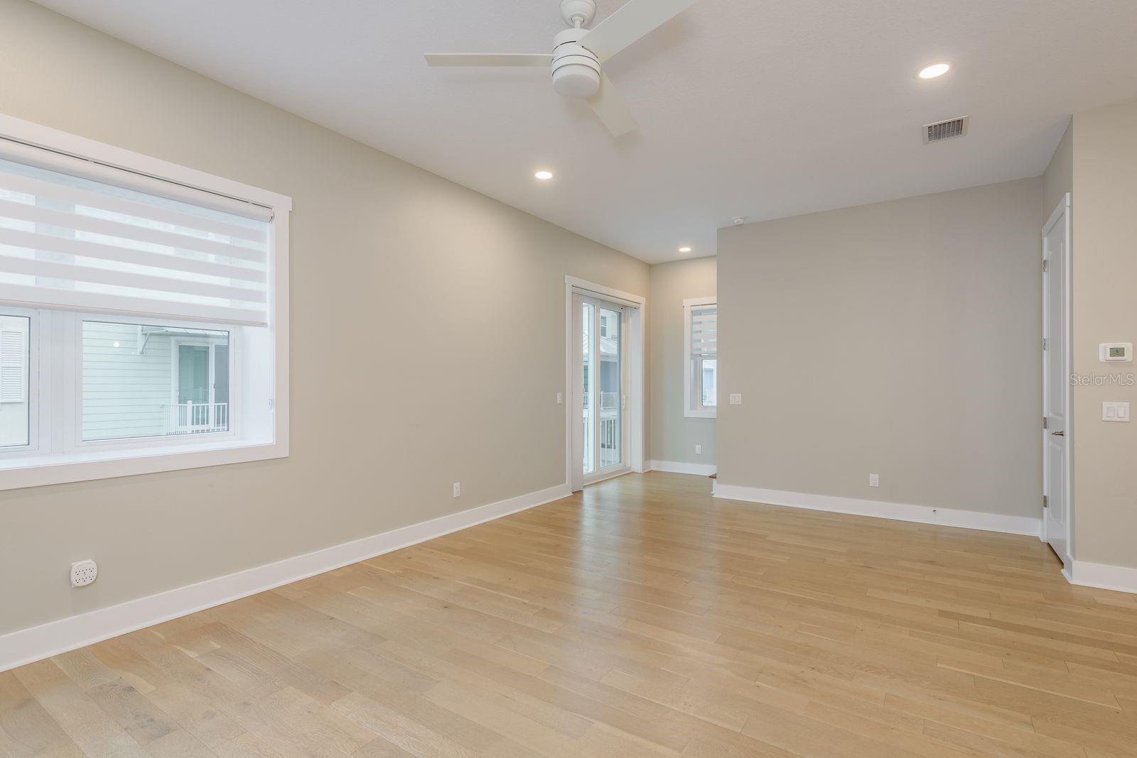 OAK BEND TWNHMS - Residential