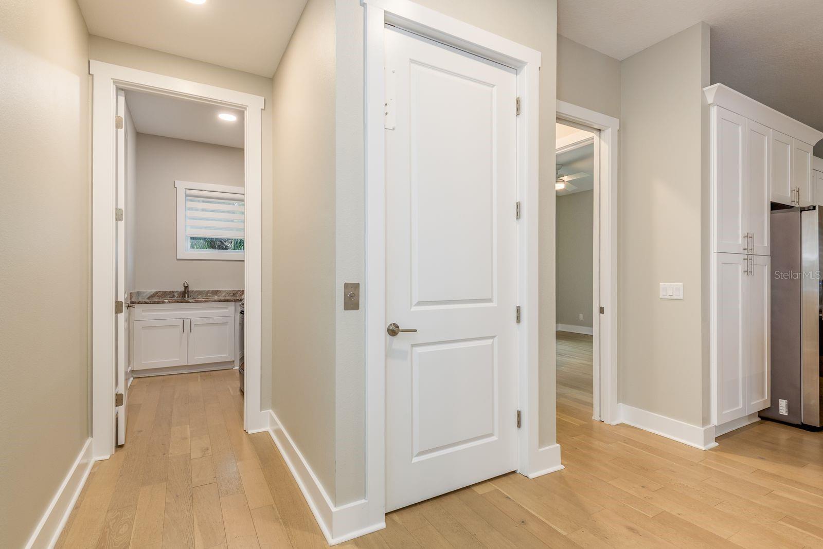 OAK BEND TWNHMS - Residential