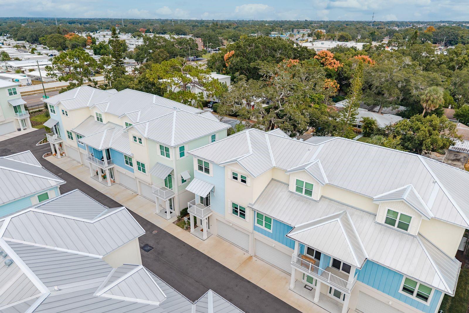 OAK BEND TWNHMS - Residential