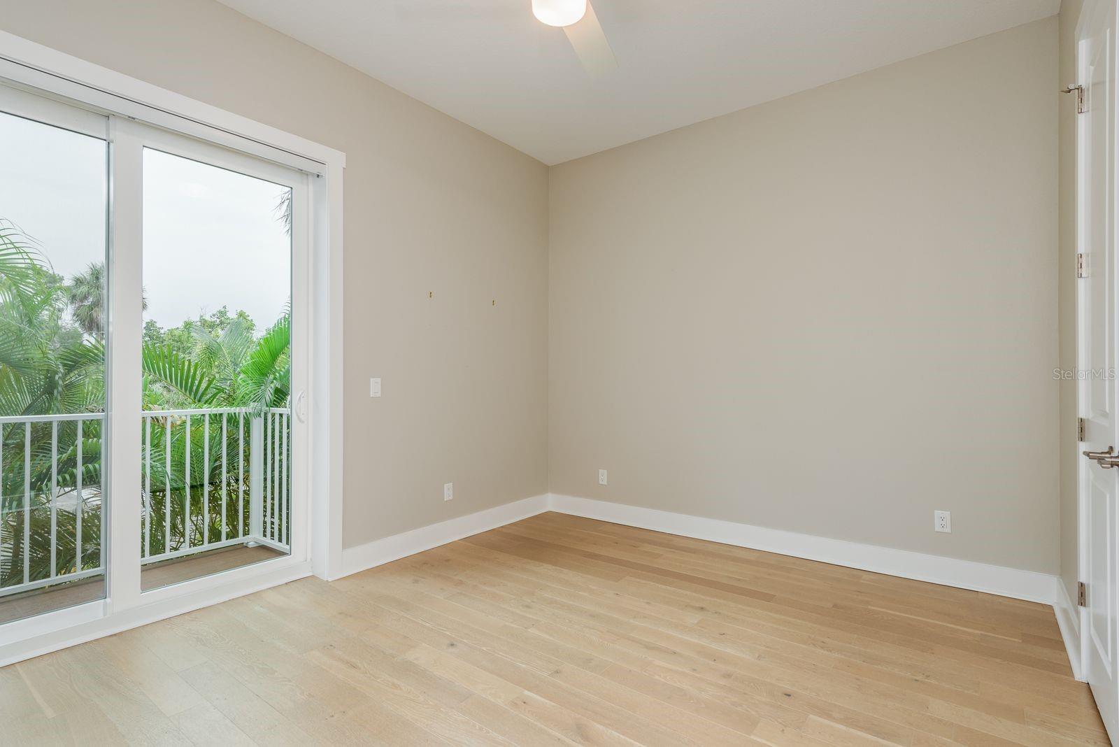 OAK BEND TWNHMS - Residential