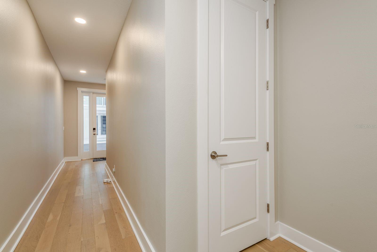 OAK BEND TWNHMS - Residential