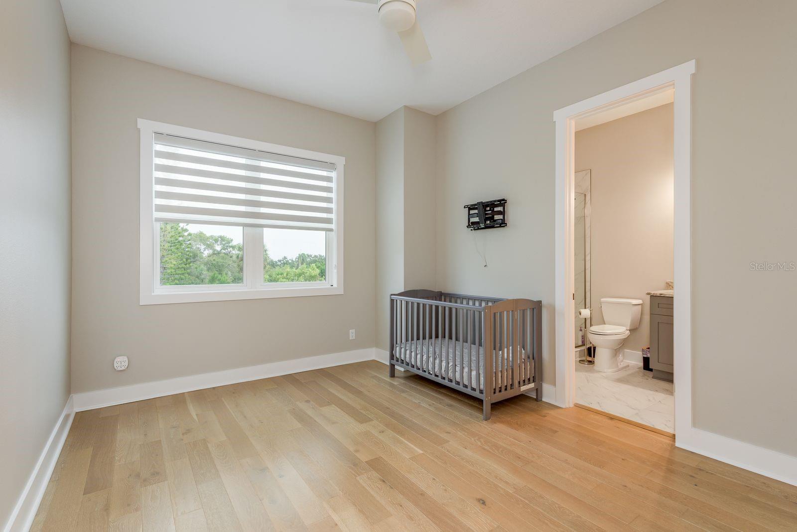 OAK BEND TWNHMS - Residential