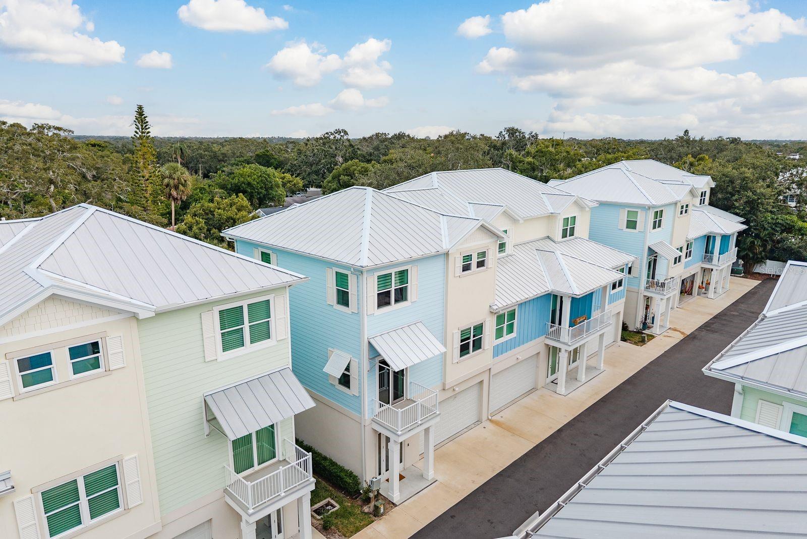 OAK BEND TWNHMS - Residential