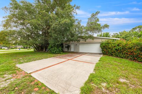 A home in SARASOTA