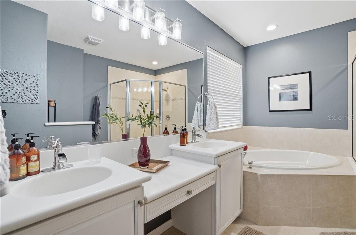 STONEYBROOK AT VENICE - Residential