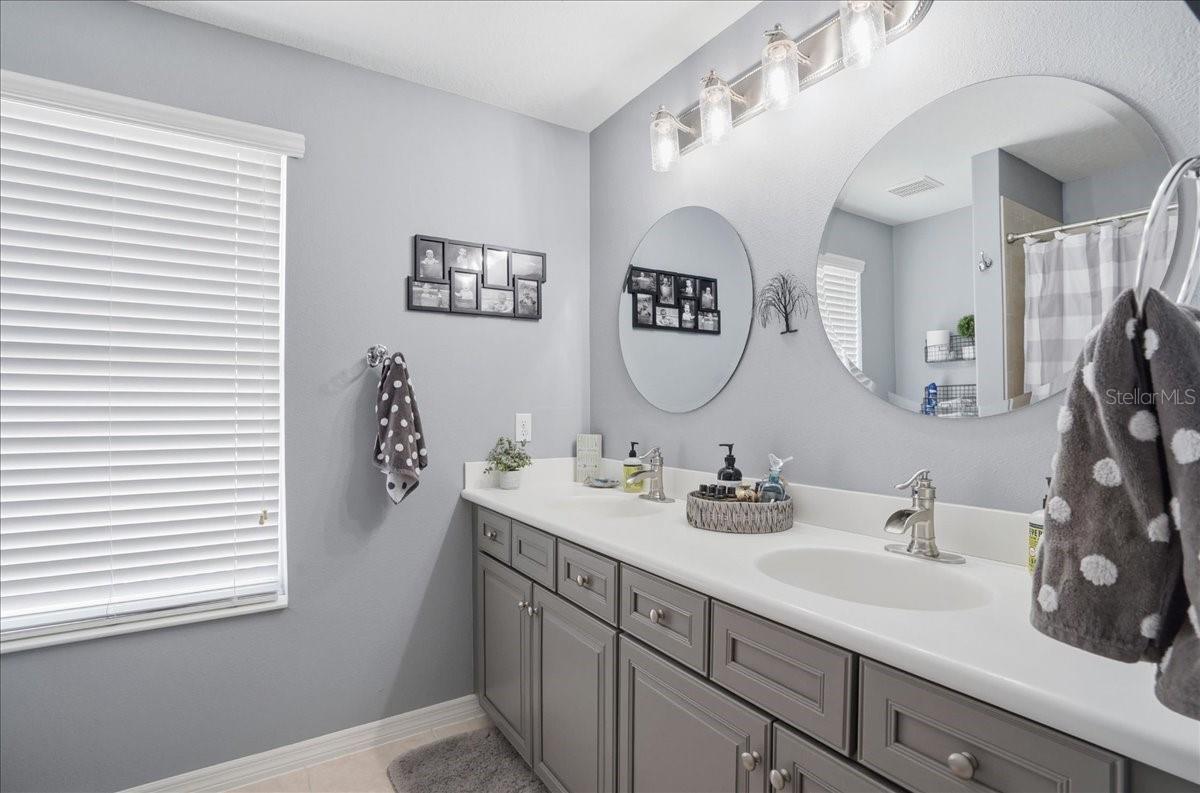 STONEYBROOK AT VENICE - Residential