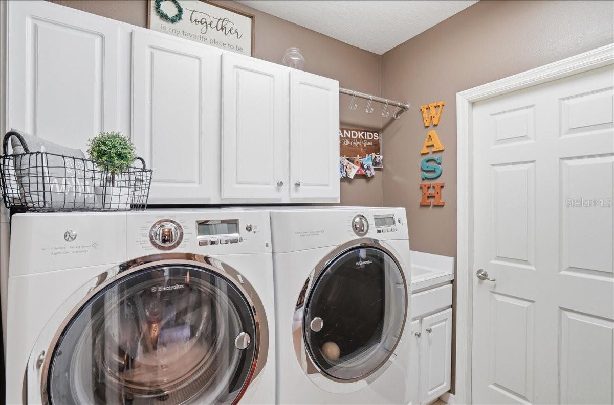 STONEYBROOK AT VENICE - Residential