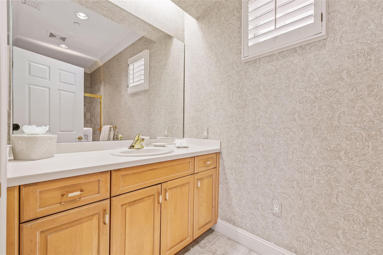 VINOY PLACE CONDO - Residential