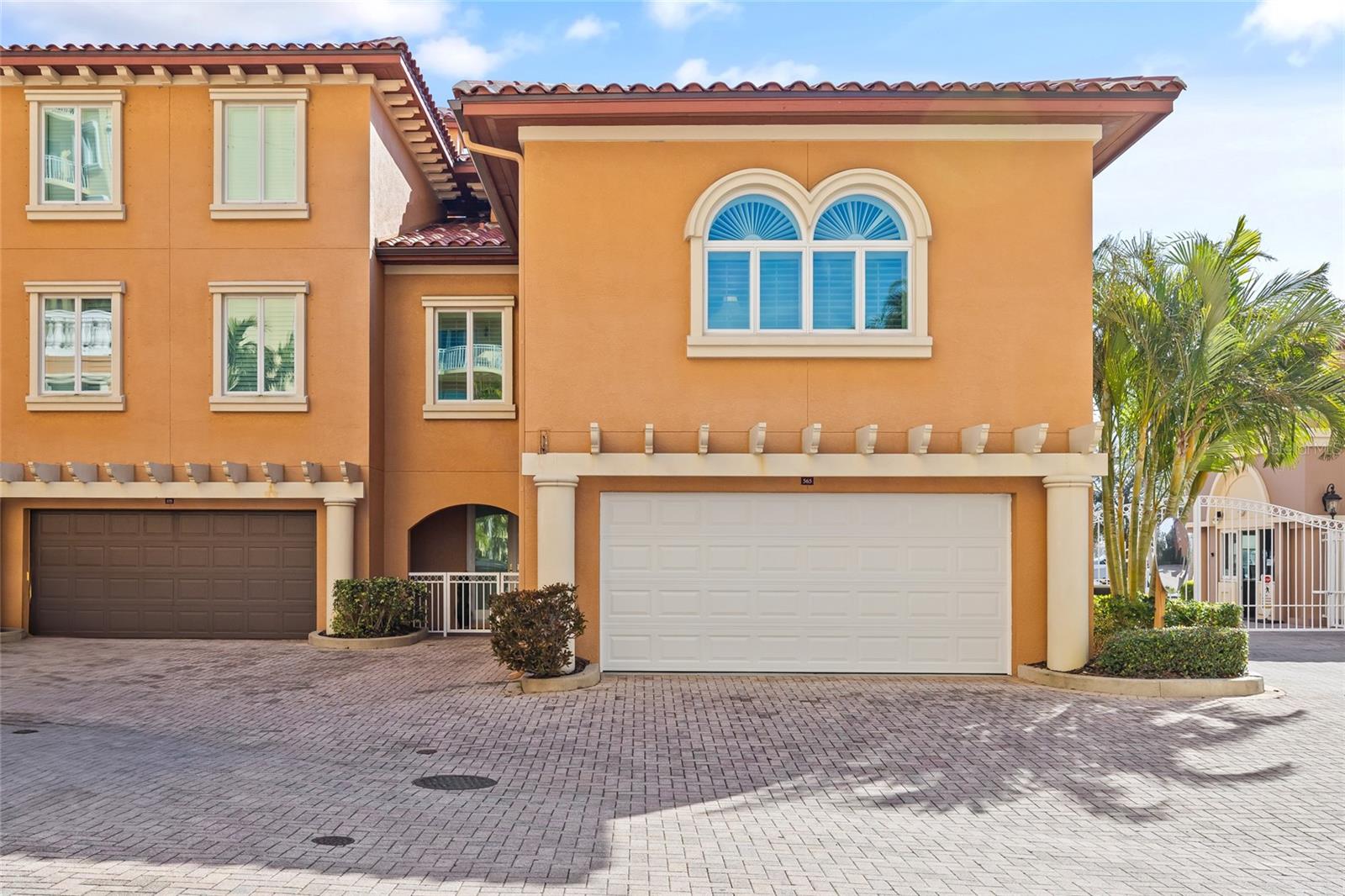 VINOY PLACE CONDO - Residential