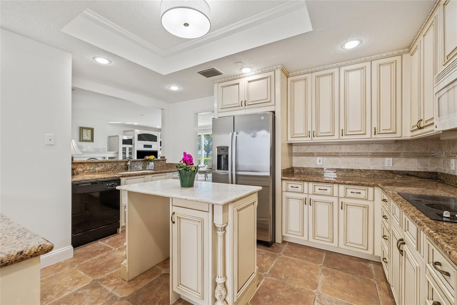 VINOY PLACE CONDO - Residential