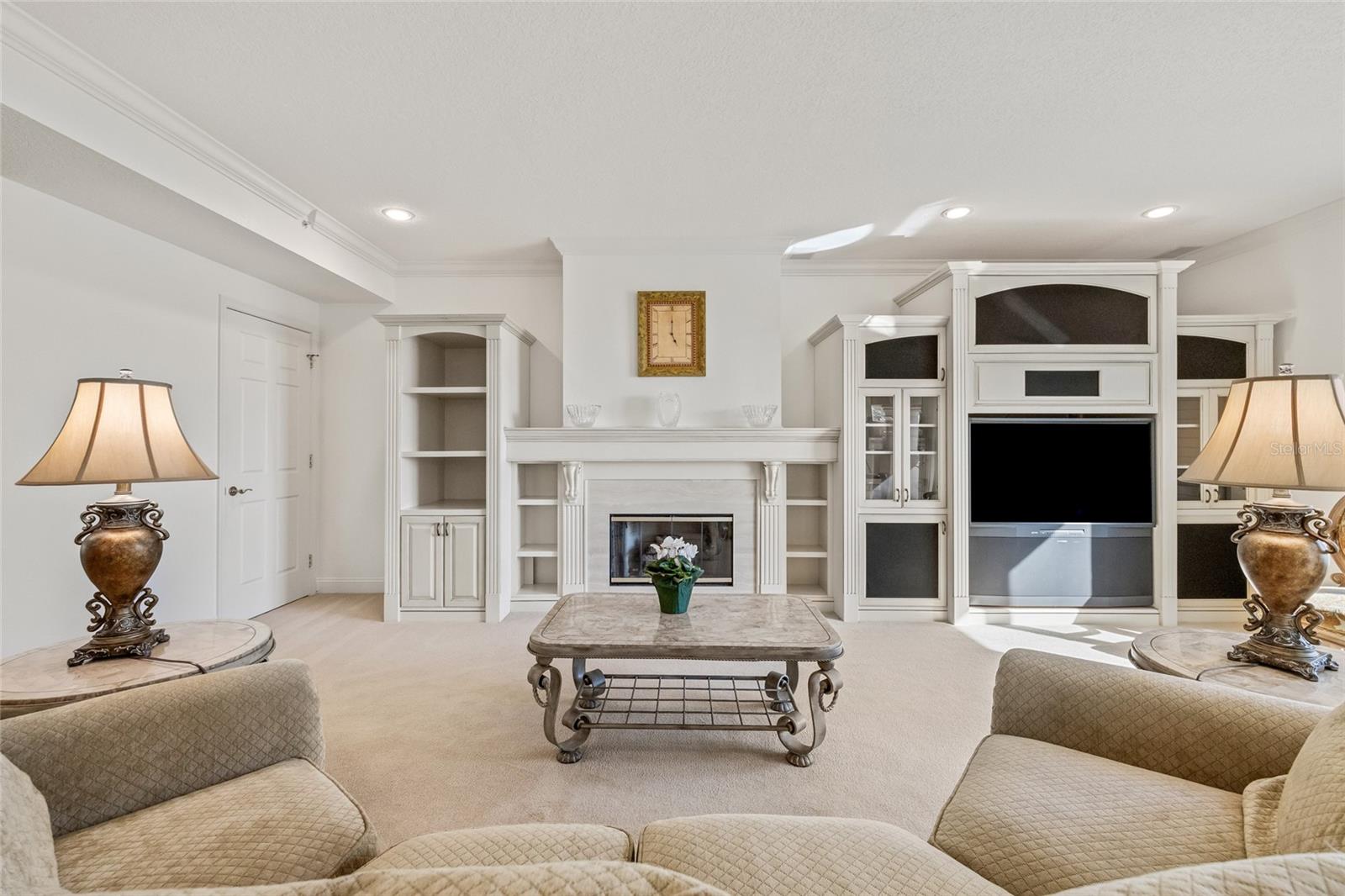 VINOY PLACE CONDO - Residential