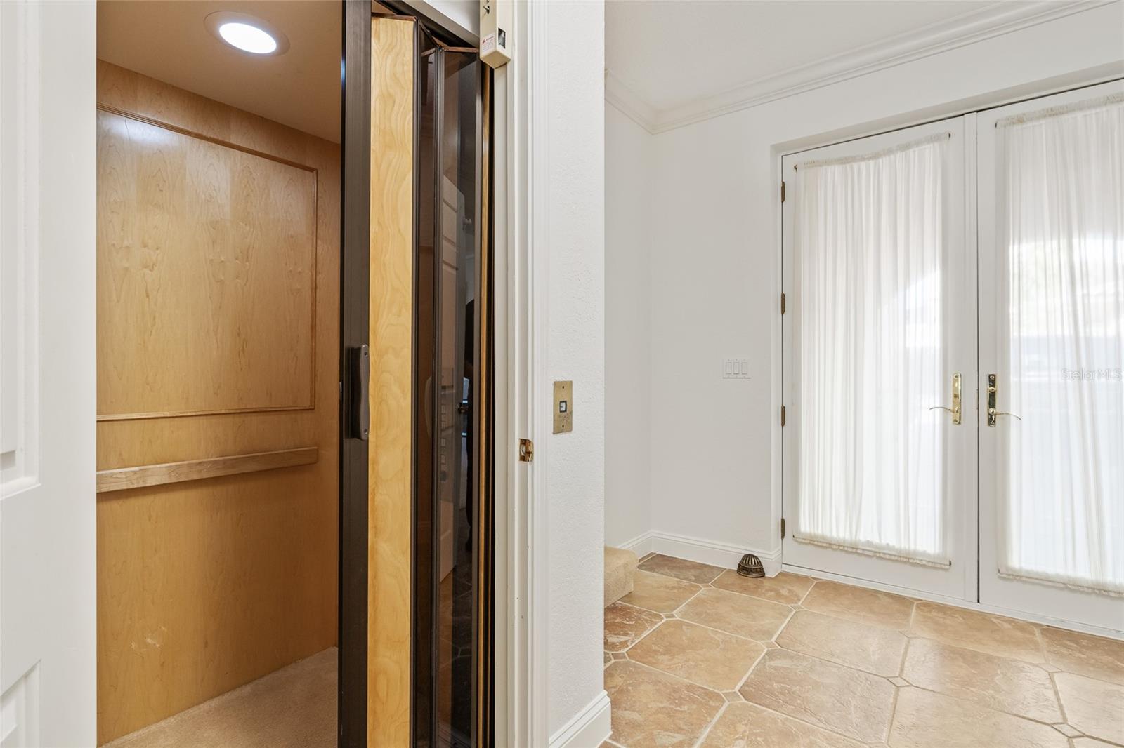 VINOY PLACE CONDO - Residential