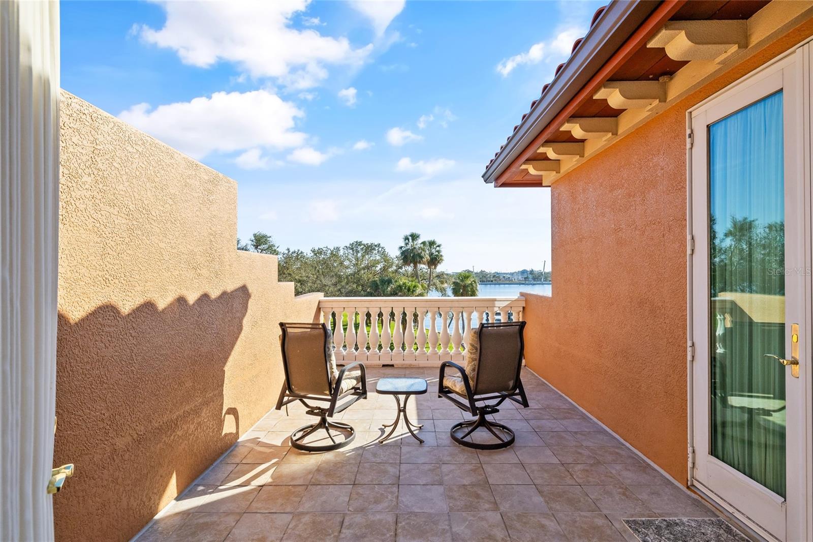 VINOY PLACE CONDO - Residential