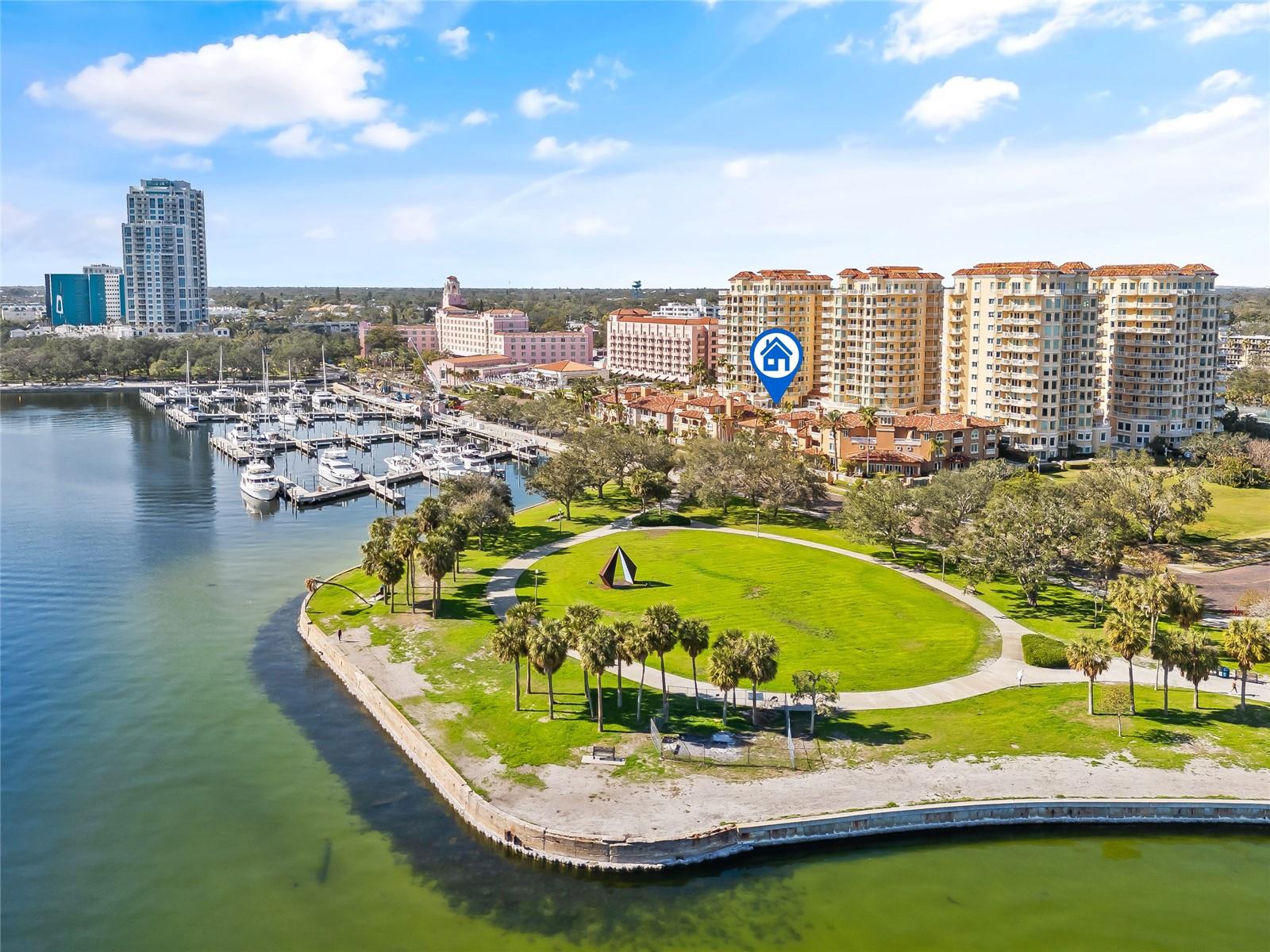 VINOY PLACE CONDO - Residential