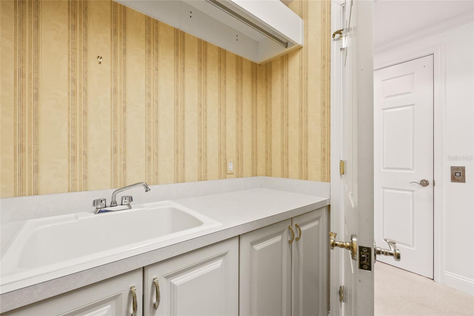 VINOY PLACE CONDO - Residential