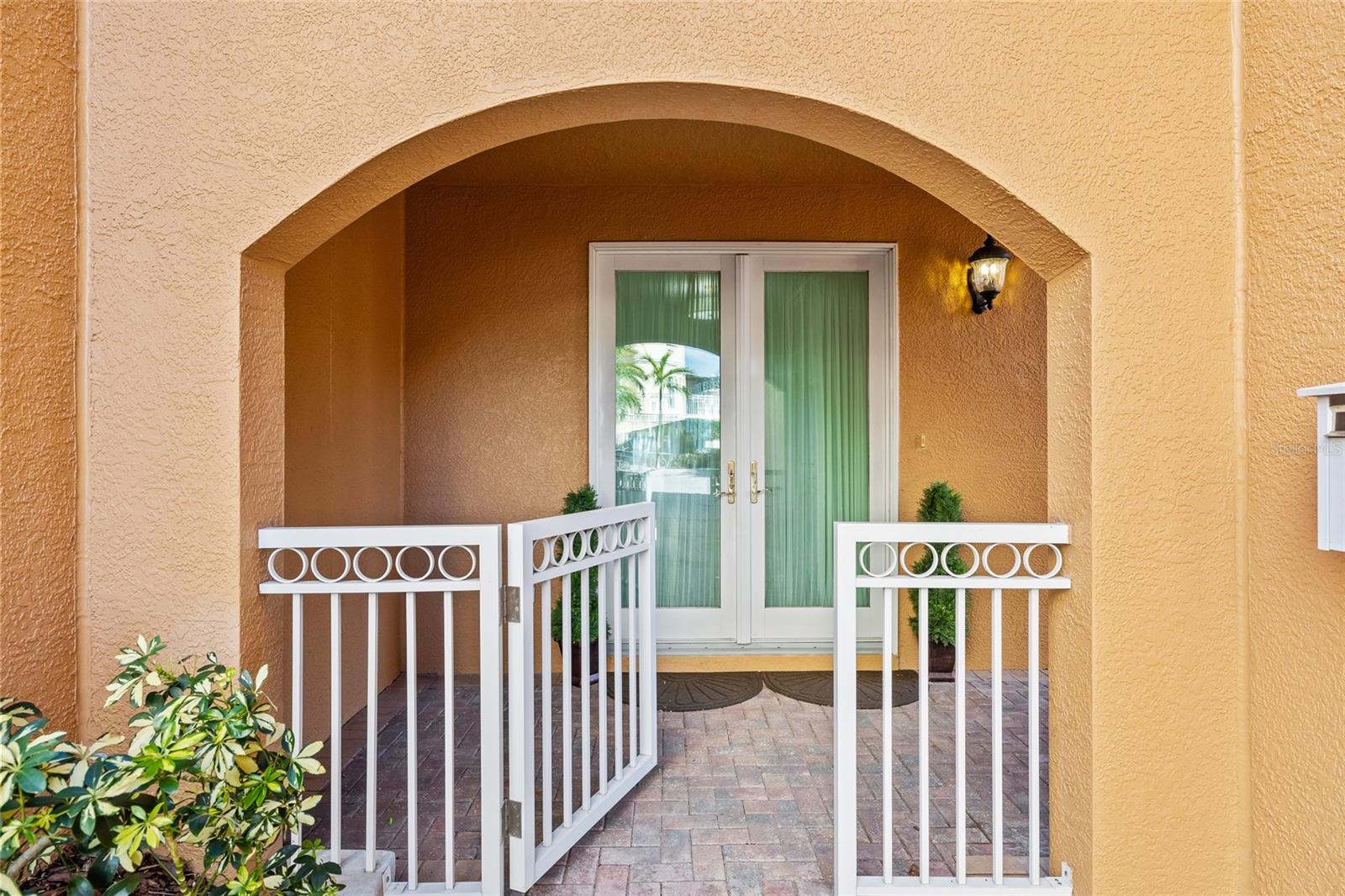 VINOY PLACE CONDO - Residential