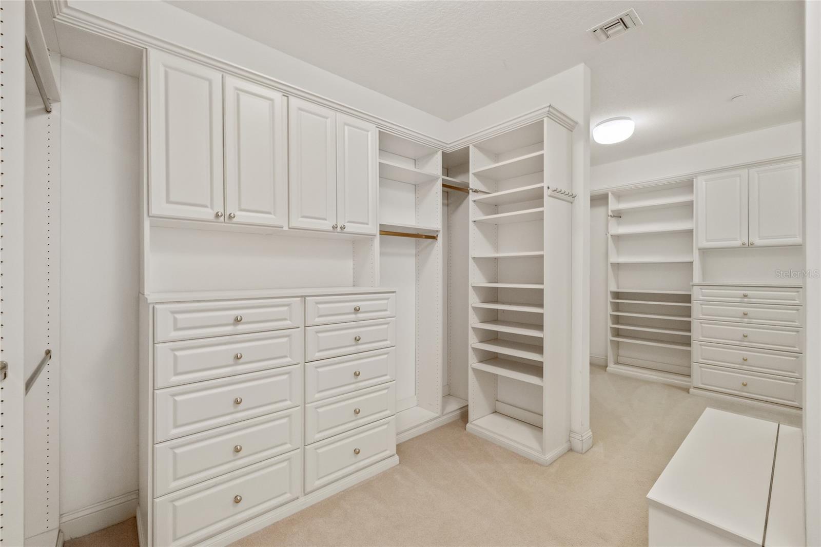 VINOY PLACE CONDO - Residential