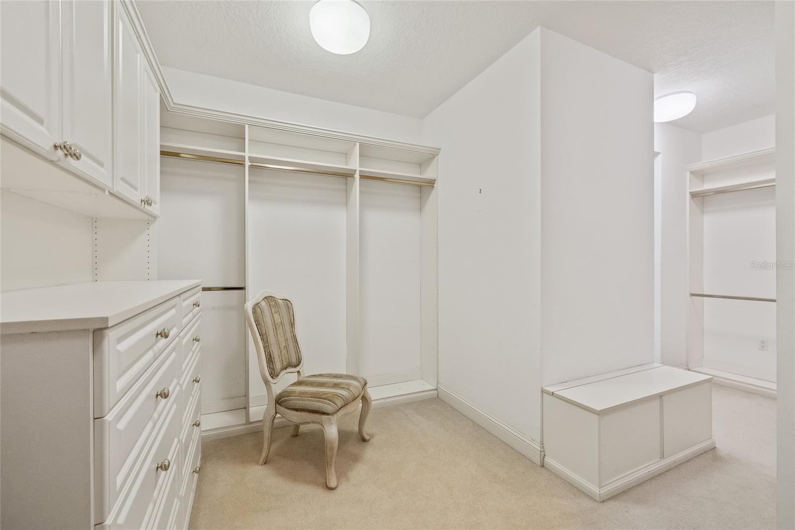 VINOY PLACE CONDO - Residential