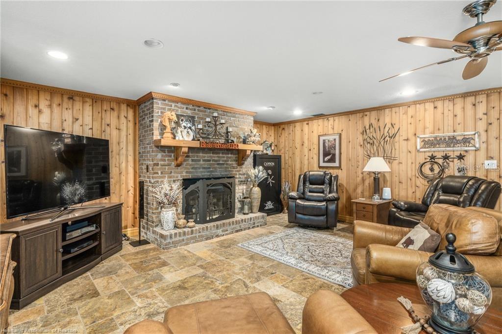 479 STATE ROAD 64 E