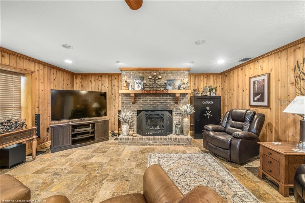 479 STATE ROAD 64 E
