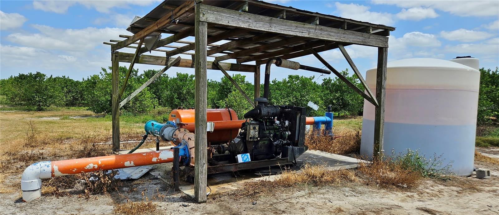 METES & BOUNDS - Land