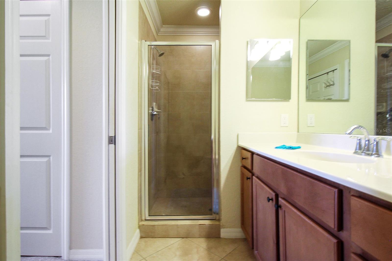 GRAND ESTUARY VI AT RIVER STRAND PH 2 - Residential Lease