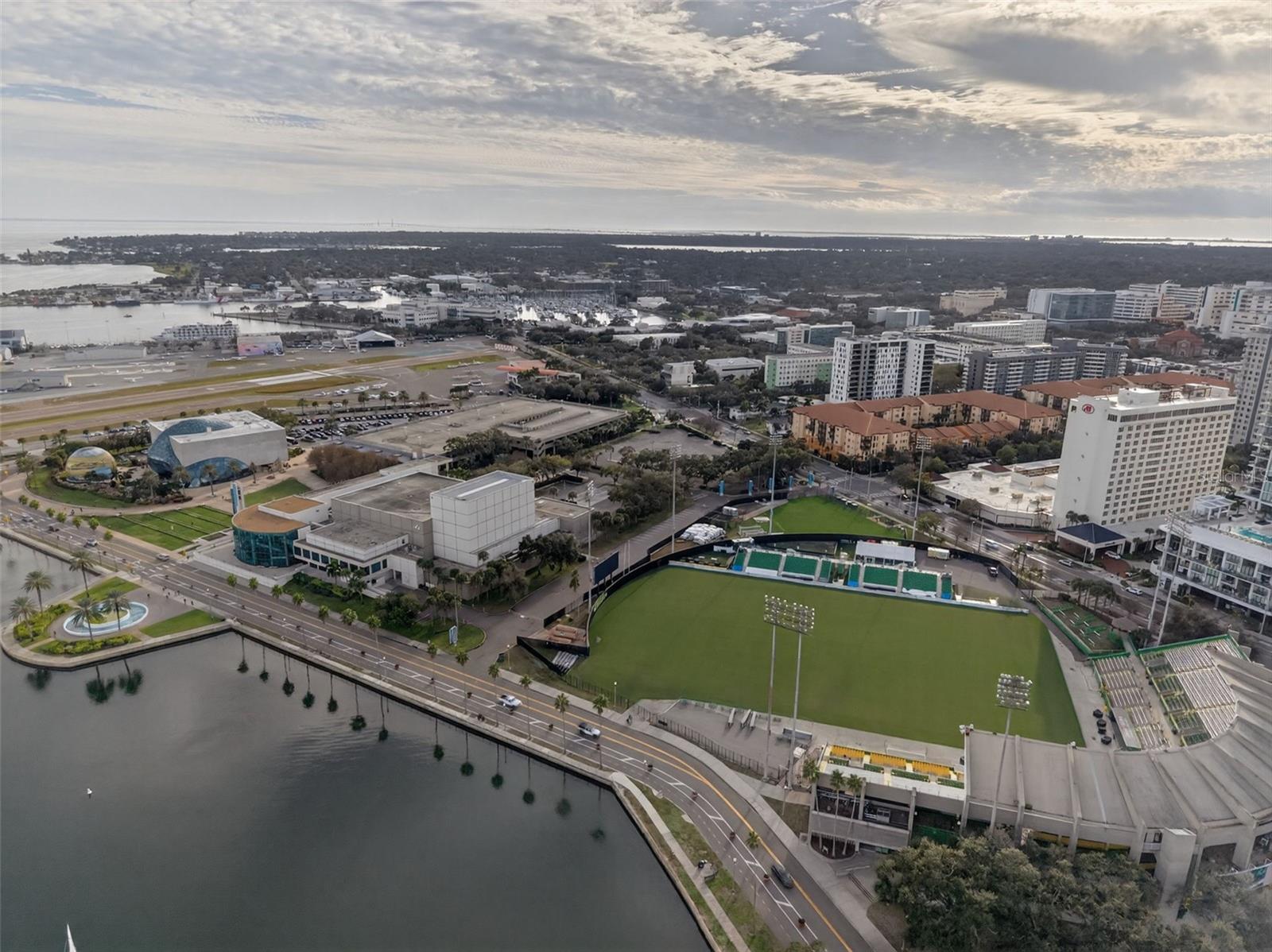 ART HOUSE - Residential Lease