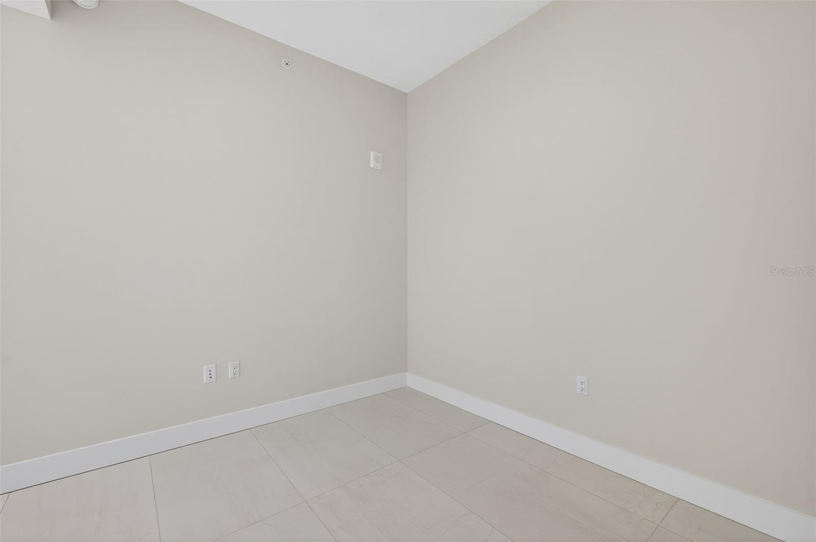 ART HOUSE - Residential Lease